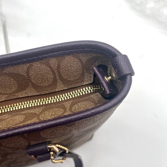 COACH LEATHER CITY  TOTE BAG IN EUC! - Picture 9 of 13